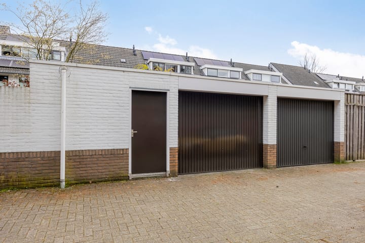 Photo 3 of Burghstraat 40