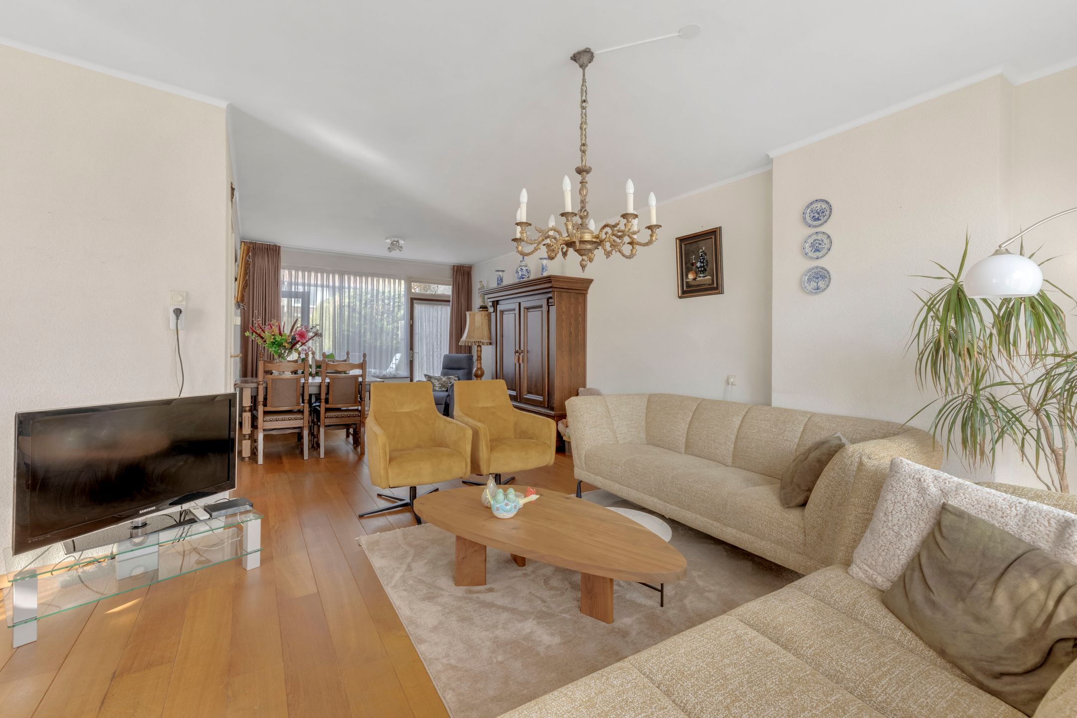 Spacious semi-detached house with garage and four bedrooms in Veldhoven — 14