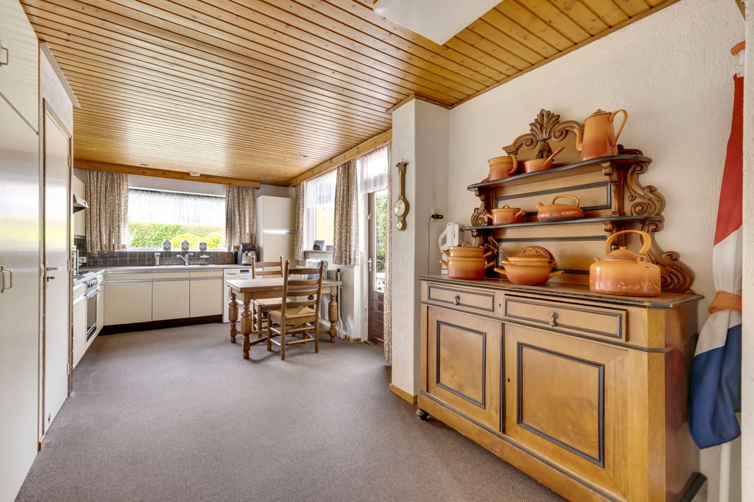 Spacious semi-detached house with garage and four bedrooms in Veldhoven — 19