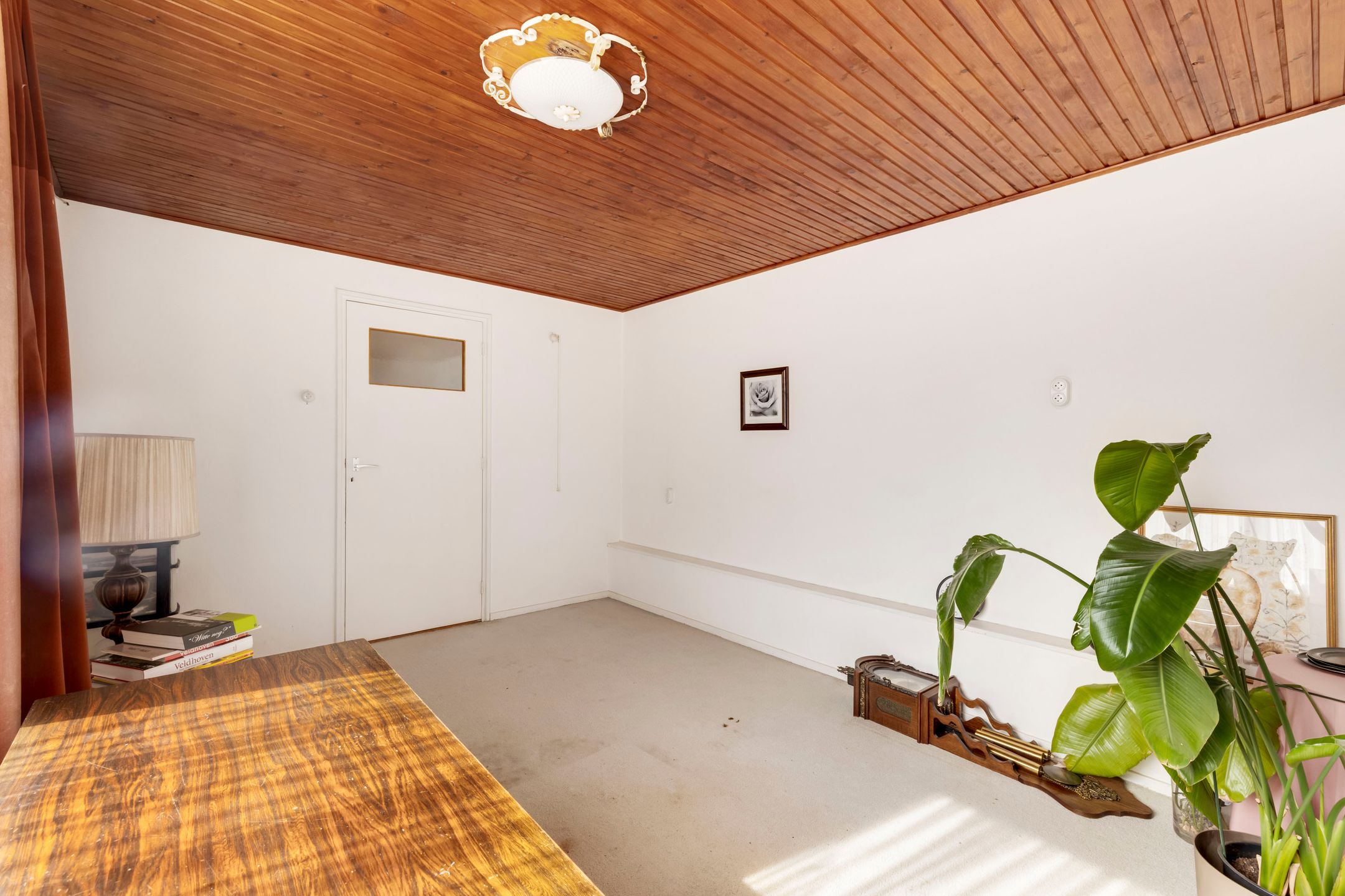 Spacious semi-detached house with garage and four bedrooms in Veldhoven — 35