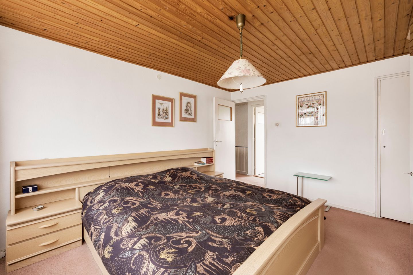 Spacious semi-detached house with garage and four bedrooms in Veldhoven — 31