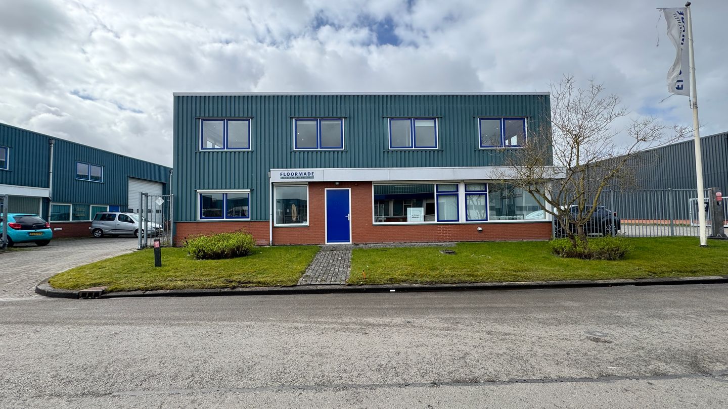 Bekijk foto 2 van Narvikweg 9-a