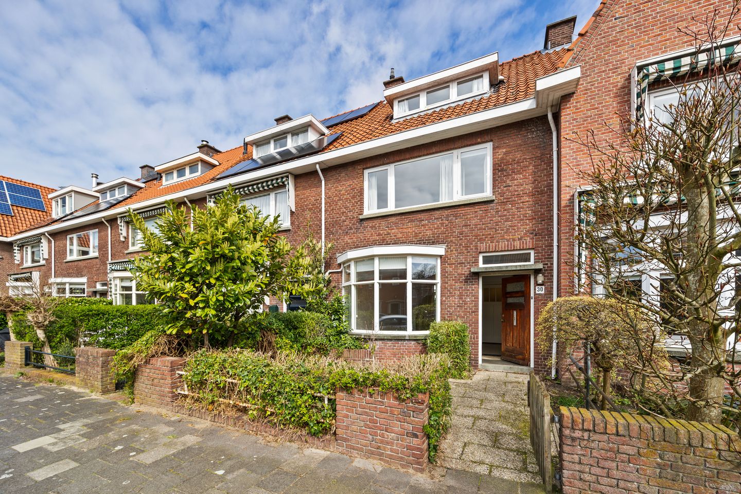 Foto 1 van van Lugtenburgstraat 30