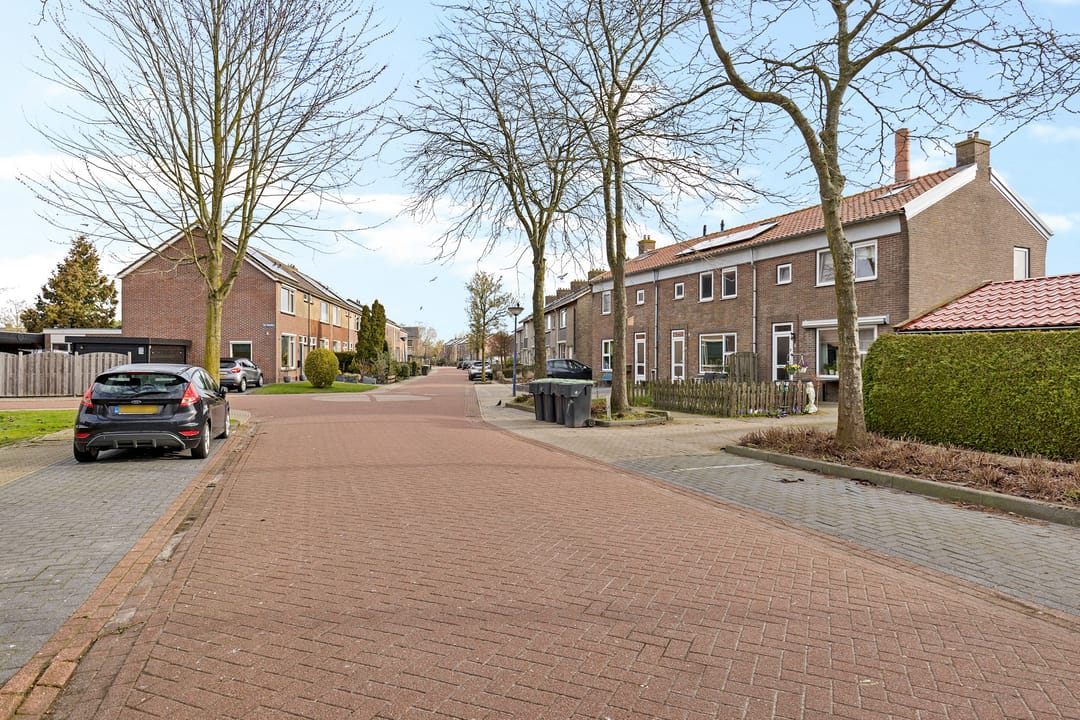 Foto 2 van Menso Poppiusstraat 4