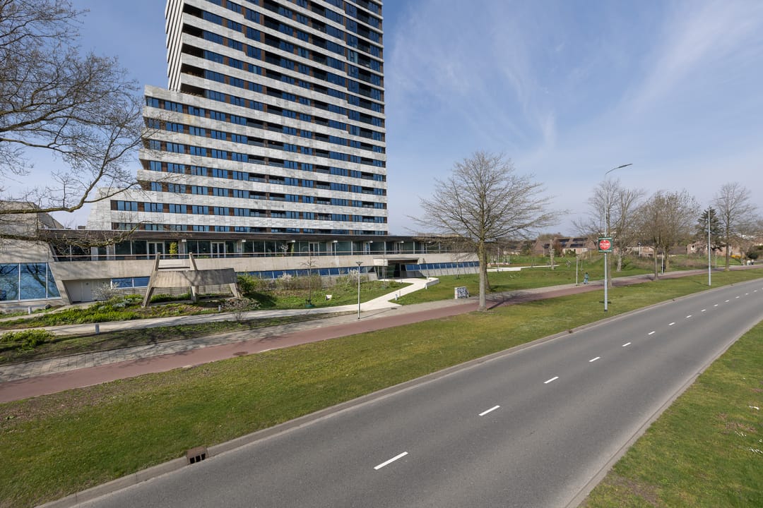 Foto 47 van Vincent van den Heuvellaan 19