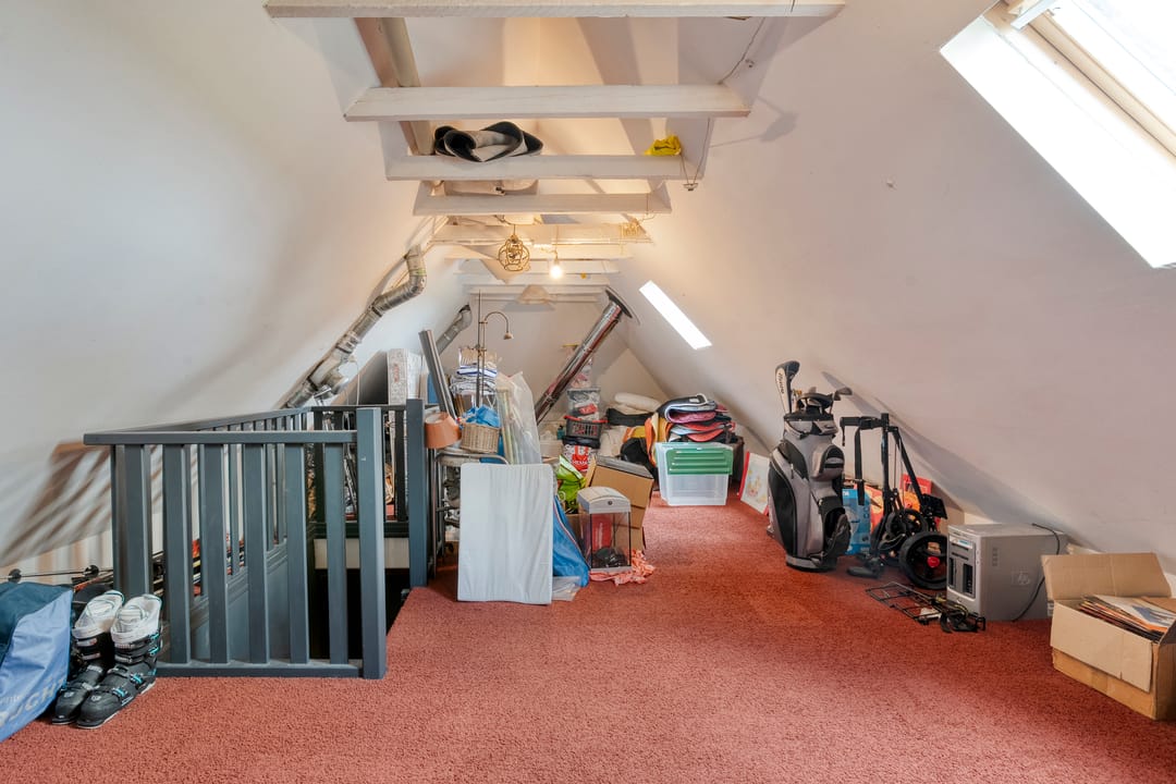 Spacious Farmhouse with Equestrian Facilities and Rural Views — 63