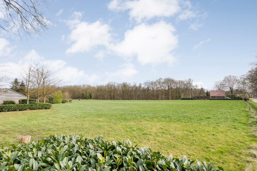 Spacious Farmhouse with Equestrian Facilities and Rural Views — 80