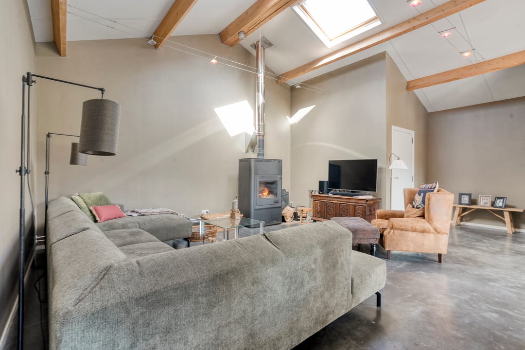 Spacious Farmhouse with Equestrian Facilities and Rural Views — 34