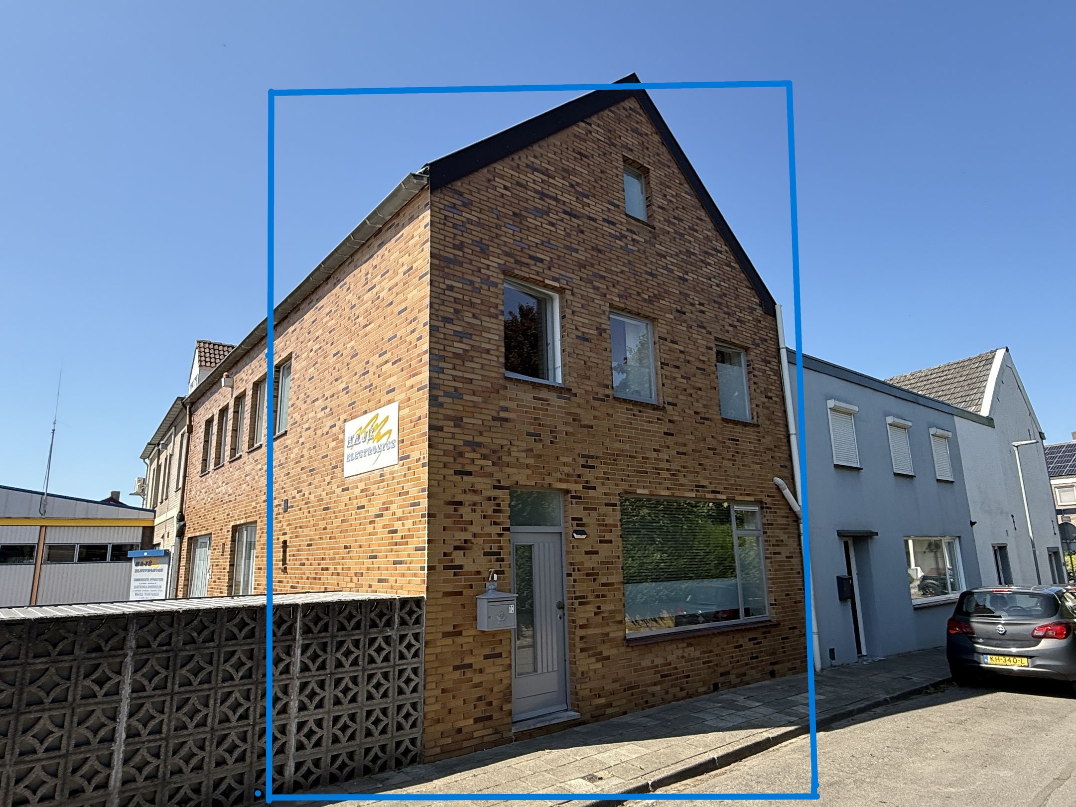 Mixed-use complex with residential apartments, commercial space and warehouses in Berg en Terblijt — 24