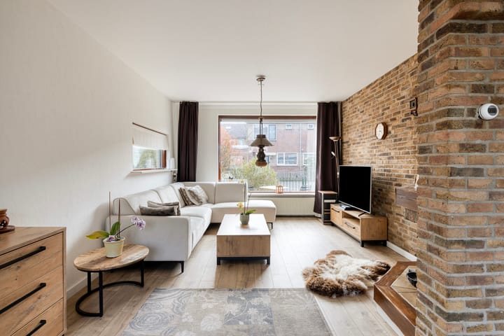 Photo 2 of Wikkestraat 11