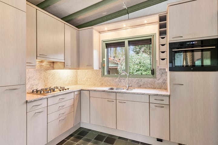 Photo 4 of Horalaan 111