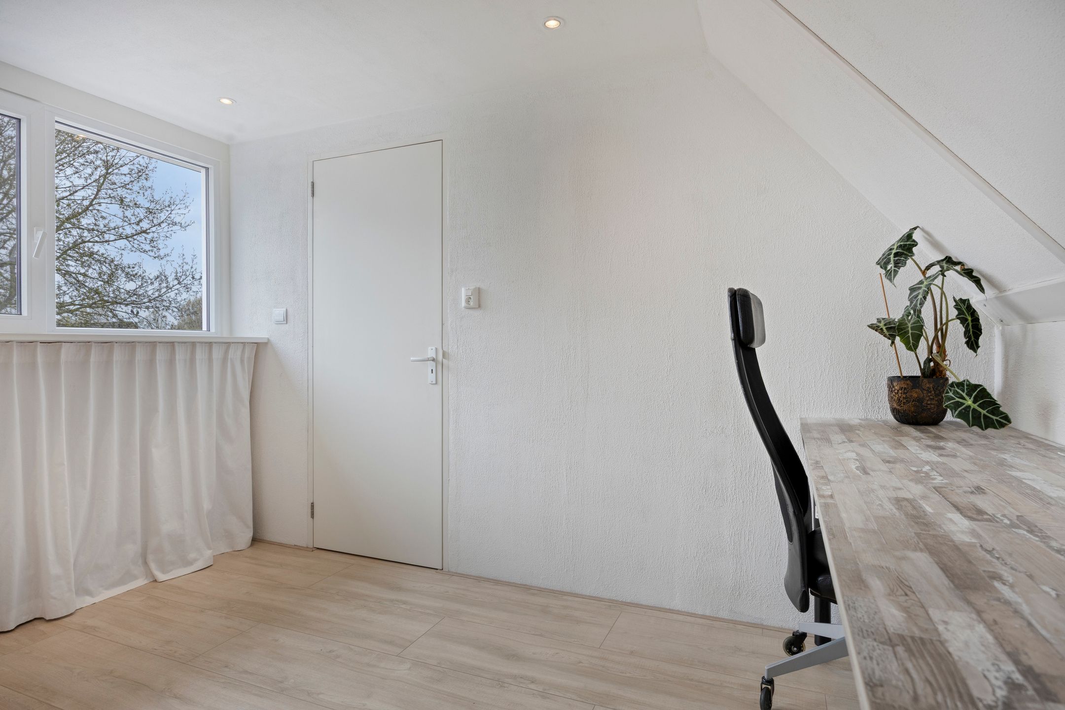 Foto 39 van Herwijnenstraat 50