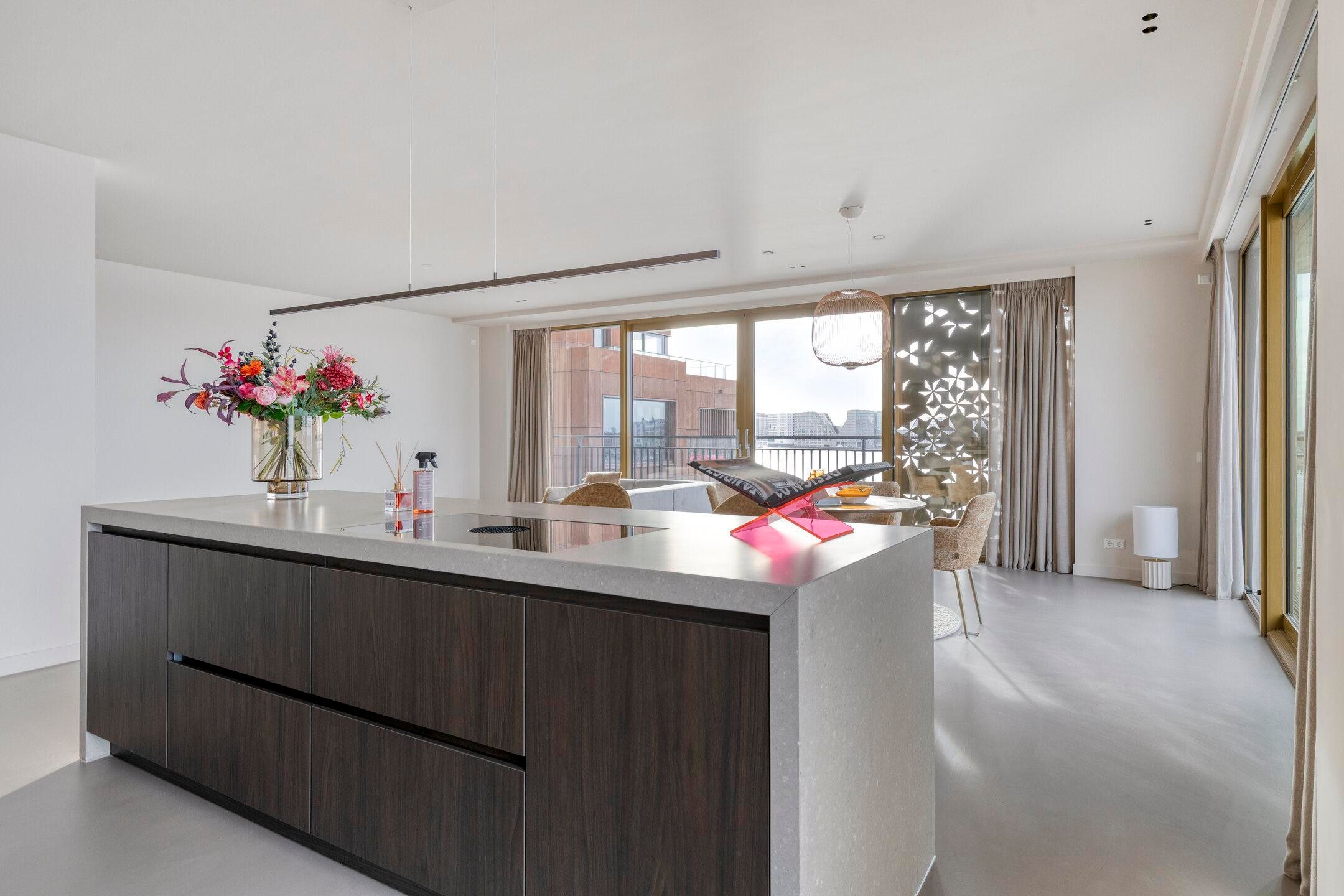 Foto 15 van Grasweg 167