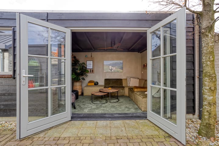 Photo 5 of Julianastraat 20