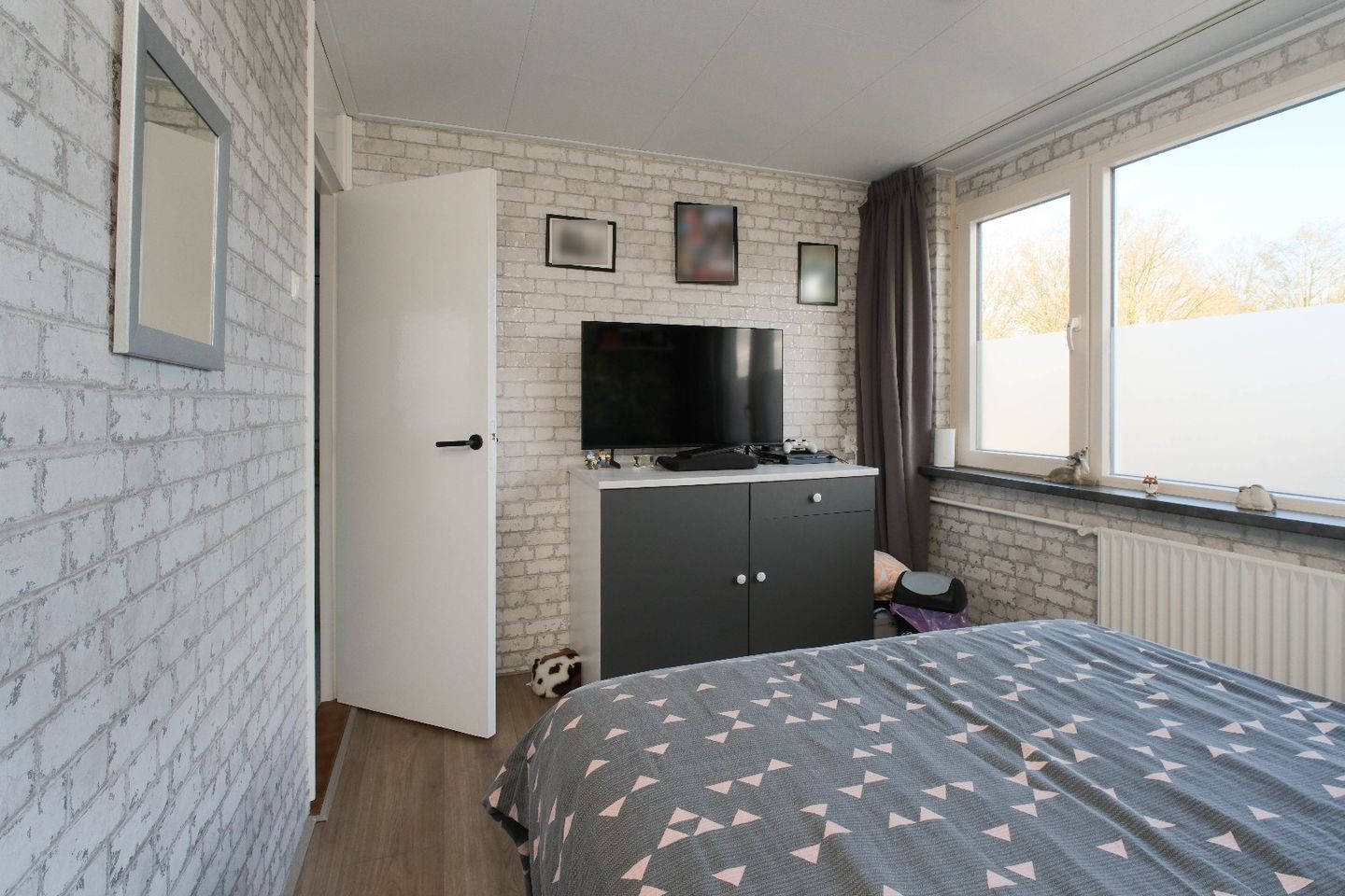 Photo 20 of D H van der Scheerstraat 54