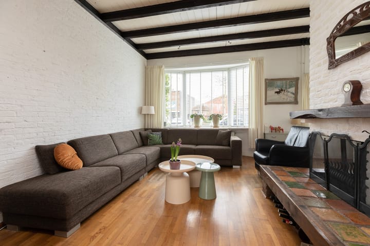 Photo 3 of Leeuwarderweg 48