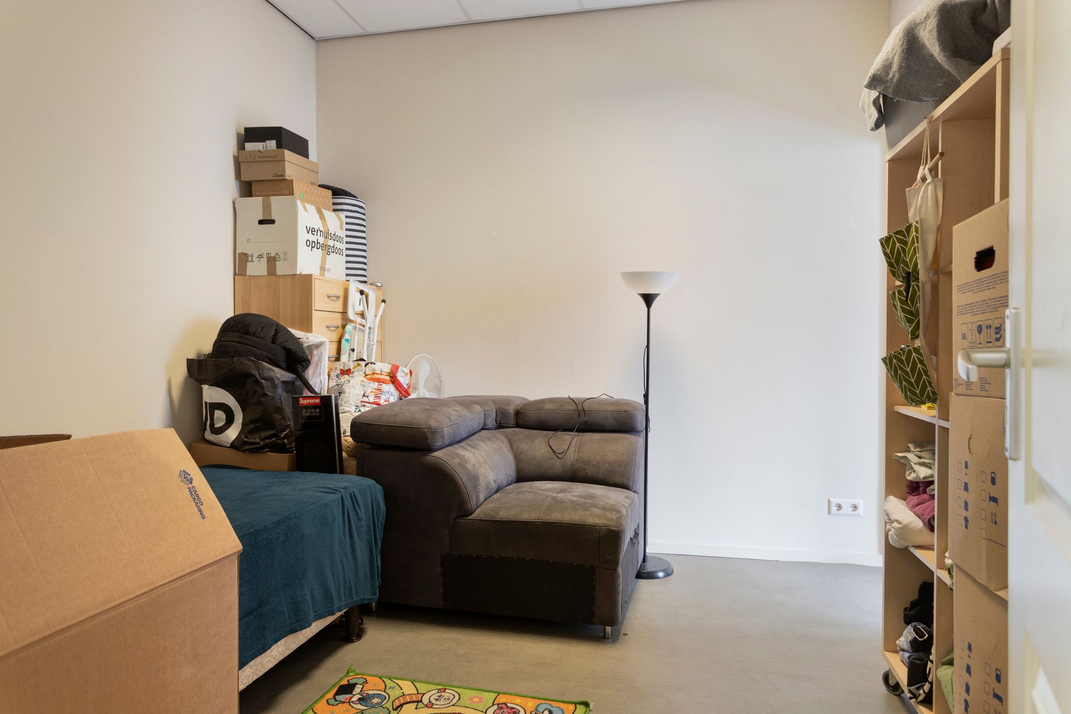 Spacious Ground Floor Apartment with 5 Bedrooms in The Hague — 19