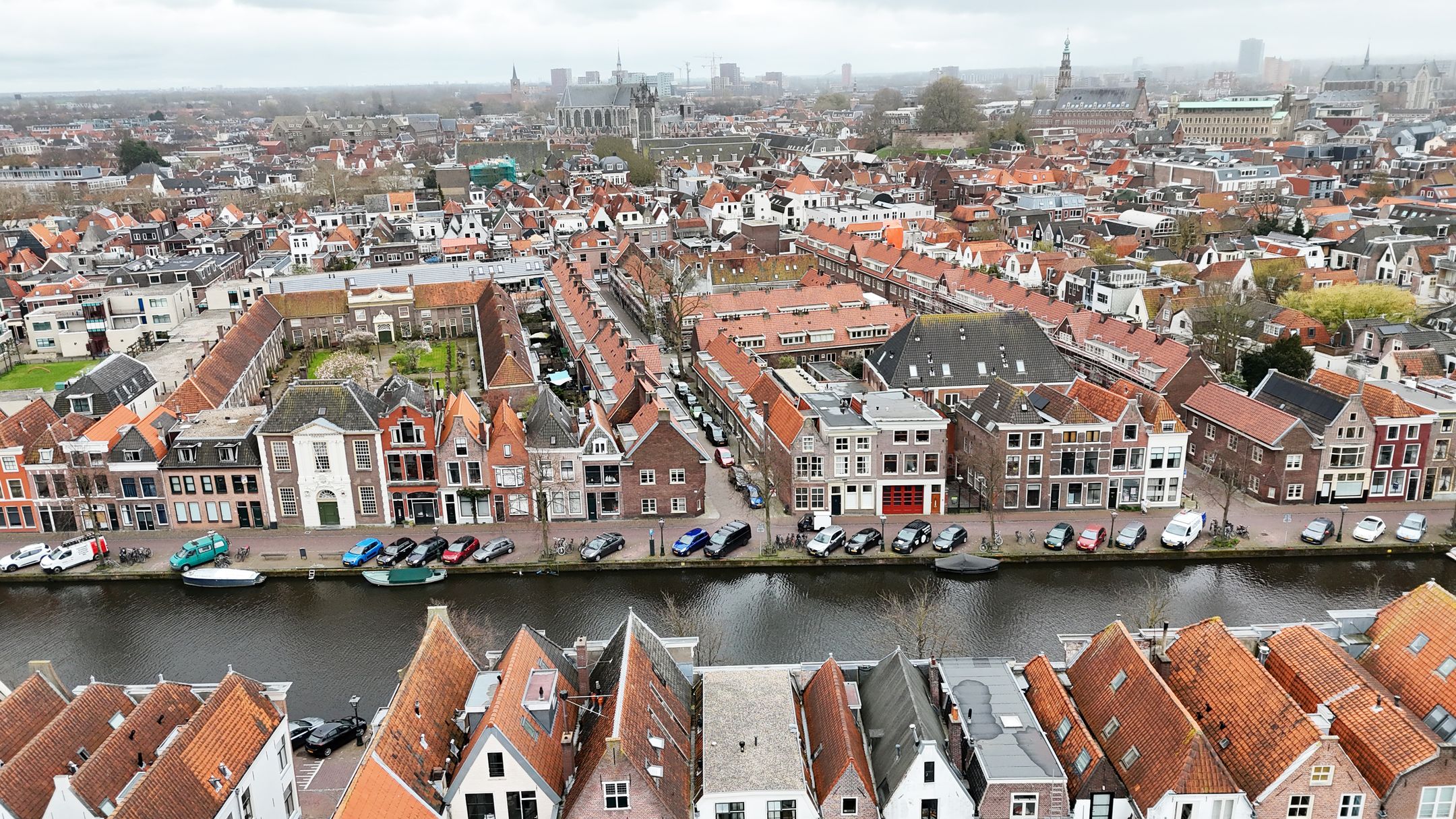 Photo 39 of Druckerstraat 1-F