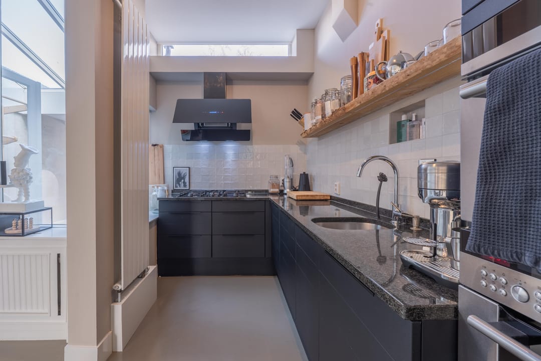 Characteristic Townhouse from 1896 with Authentic Details in the Heart of Tiel — 13