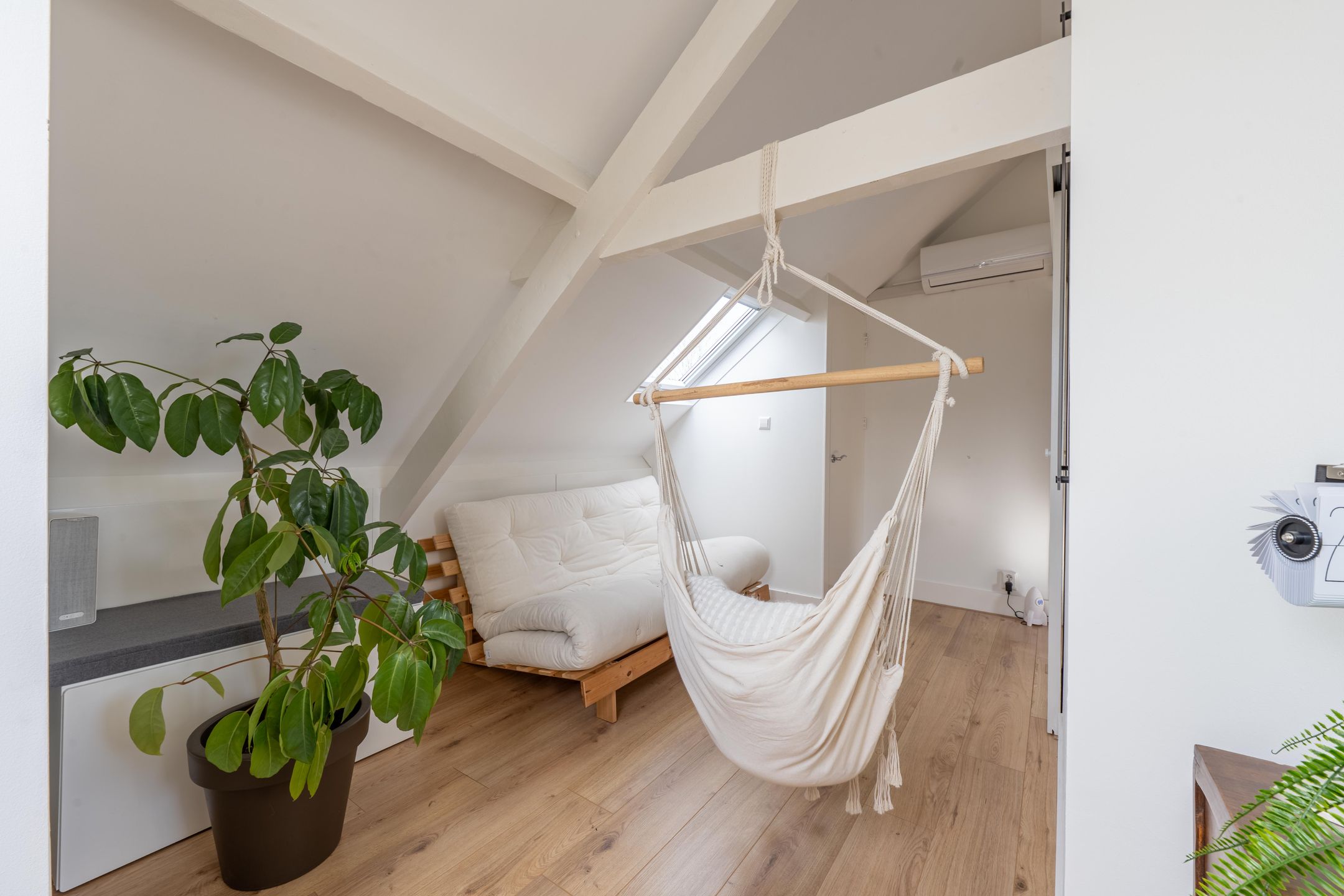 Characteristic Townhouse from 1896 with Authentic Details in the Heart of Tiel — 60