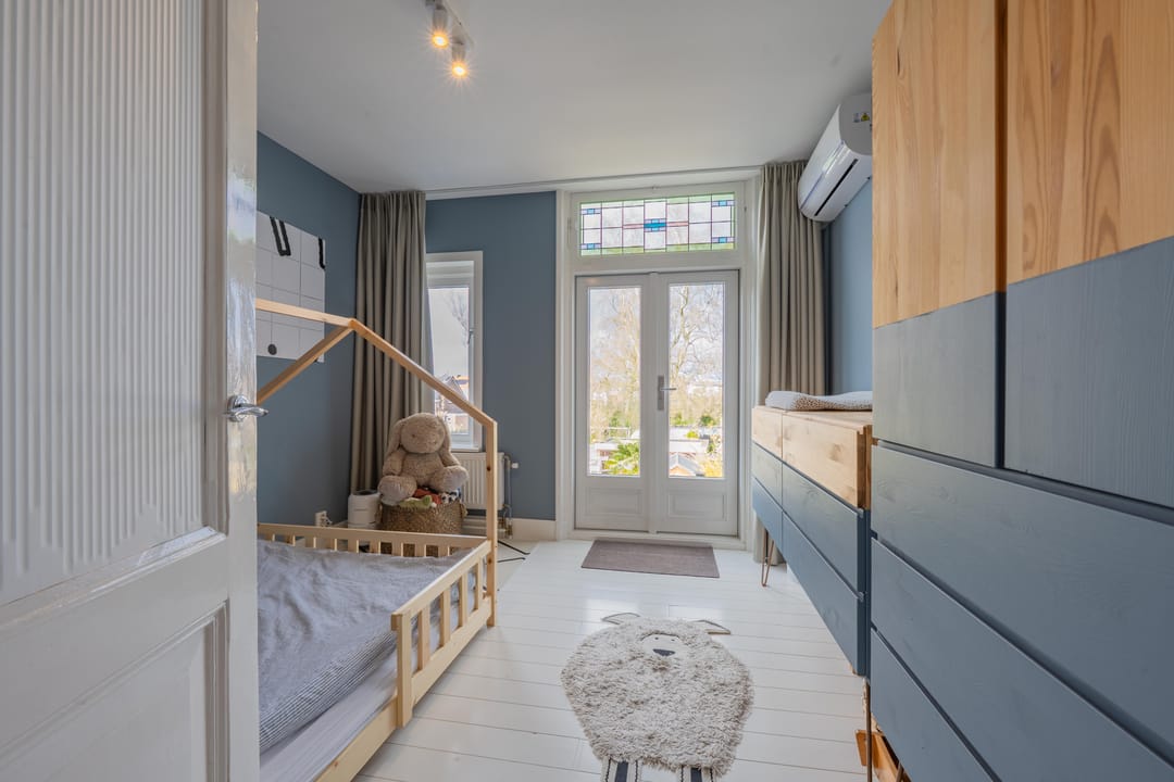 Characteristic Townhouse from 1896 with Authentic Details in the Heart of Tiel — 53