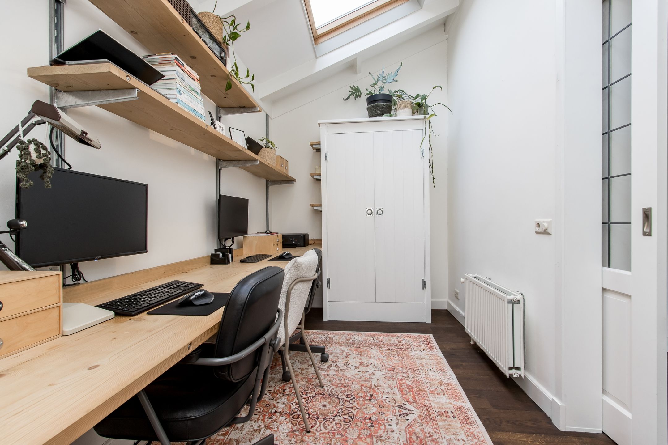 Spacious end terrace home with office space in child-friendly Kerkdriel — 15