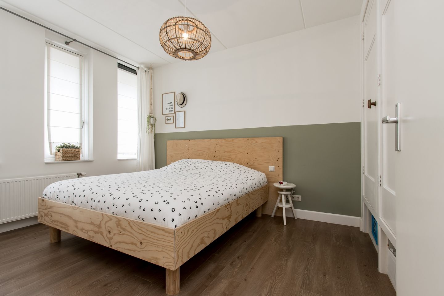 Spacious end terrace home with office space in child-friendly Kerkdriel — 25