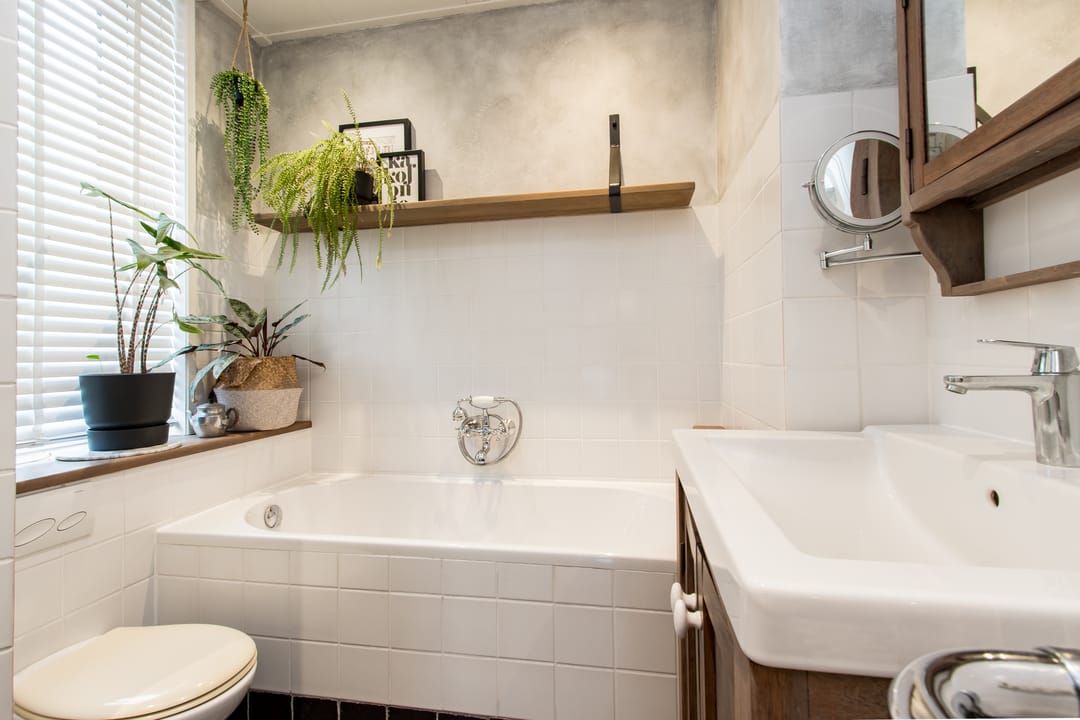 Spacious end terrace home with office space in child-friendly Kerkdriel — 31