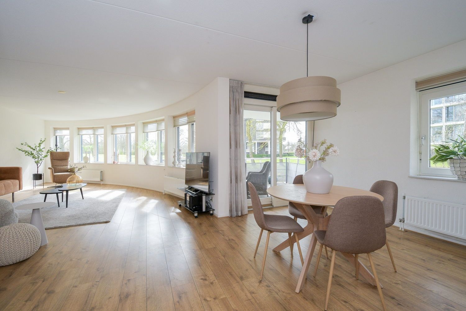 Foto 3 van Mevrouw De Rooweg 175