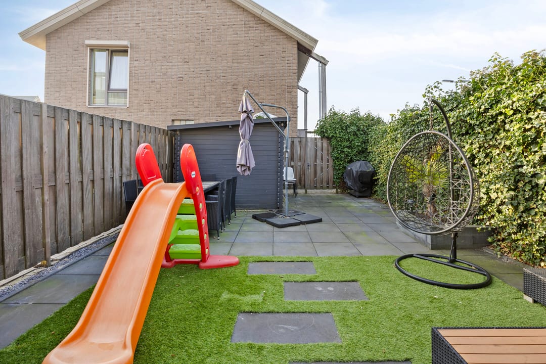 Extended corner house with sunny southwest-facing backyard in Zoetermeer — 13