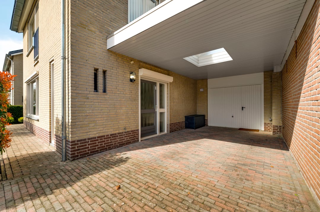 Foto 8 van Julianalaan 14