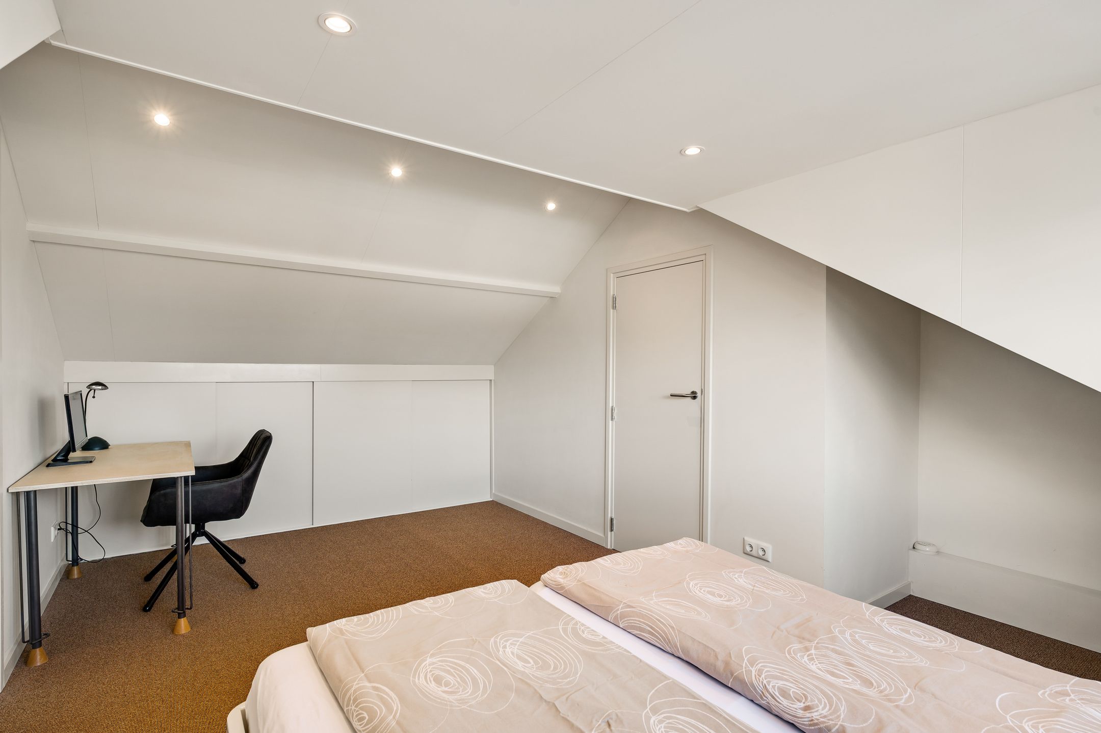 Foto 42 van Julianalaan 14