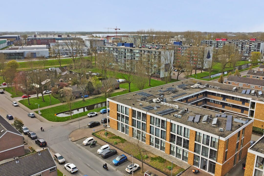 Spacious Apartment with Private Parking in Meerkoethof Complex — 37