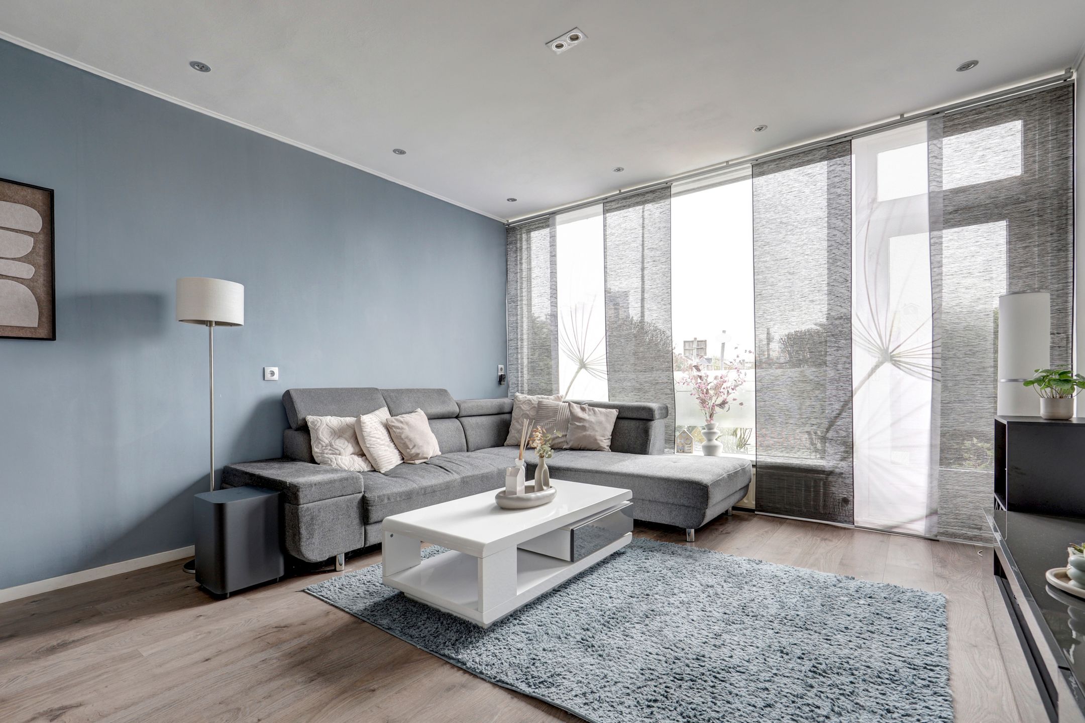 Well-maintained family home in quiet Zwijndrecht neighborhood — 12