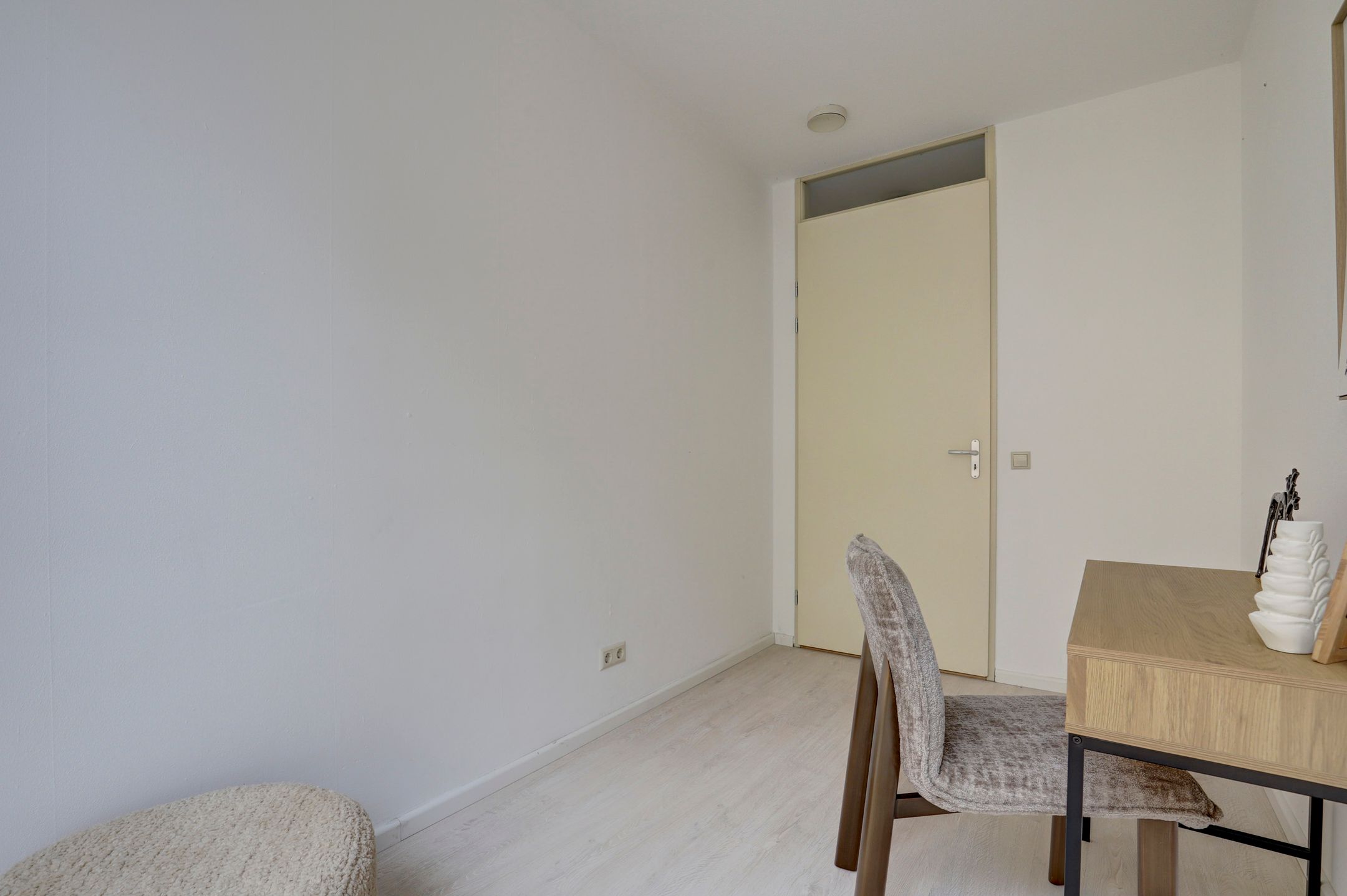Spacious Apartment with Private Parking in Meerkoethof Complex — 27