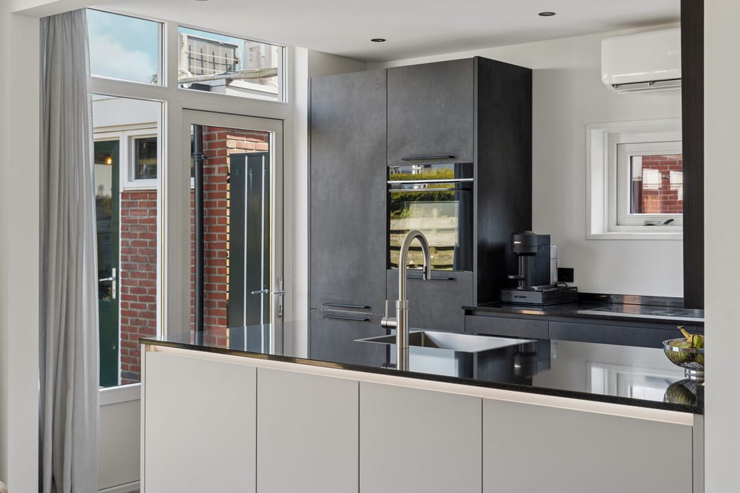 Photo 2 of Guido Gezellestraat 9