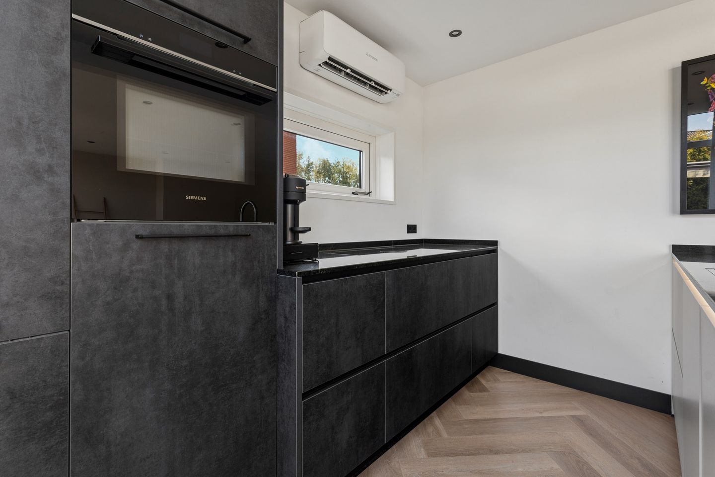 Photo 19 of Guido Gezellestraat 9