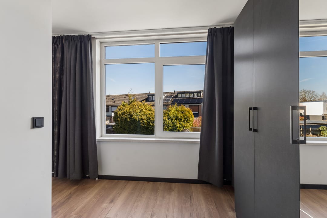 Photo 31 of Guido Gezellestraat 9