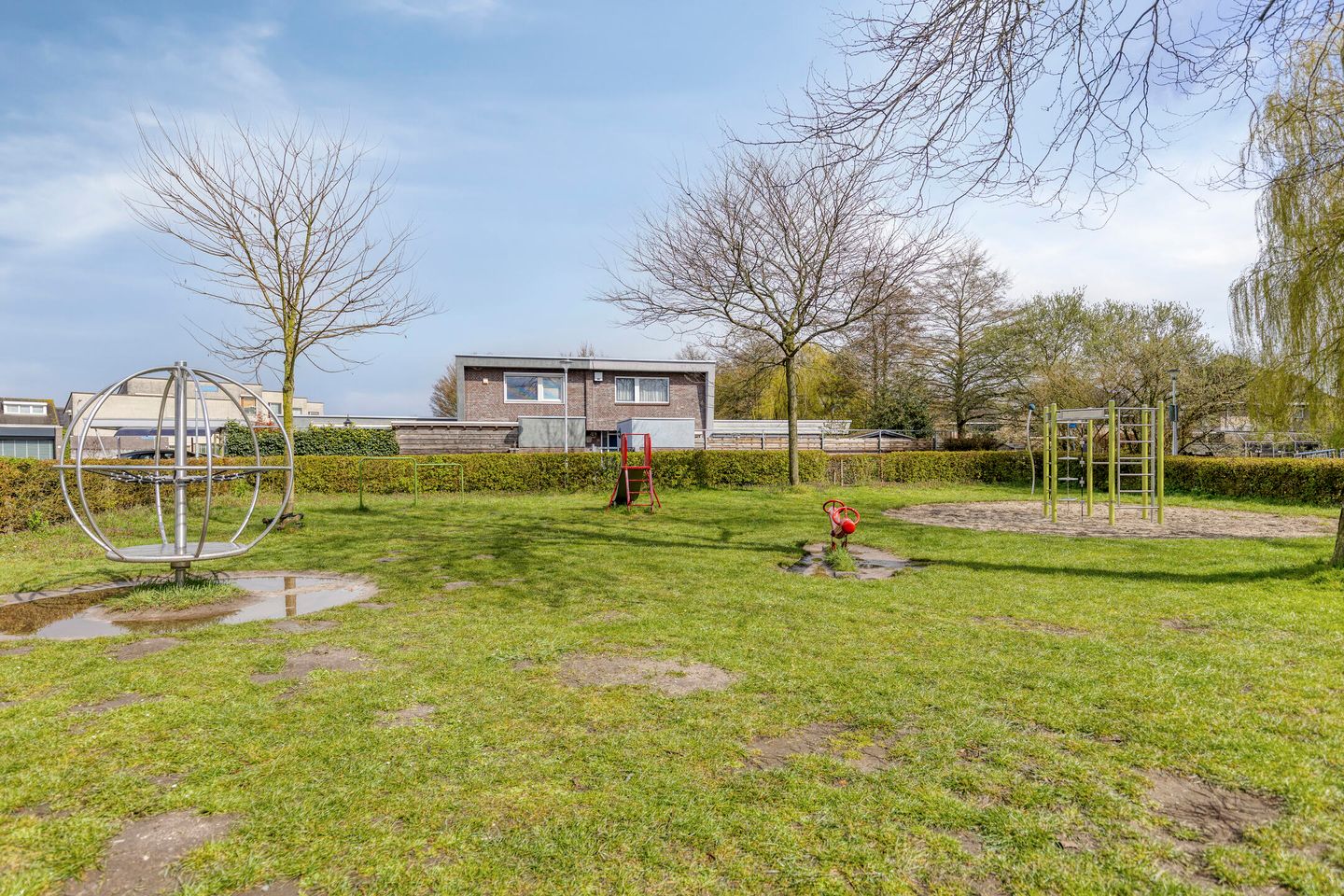 Foto 35 van Meedhuizenstraat 1