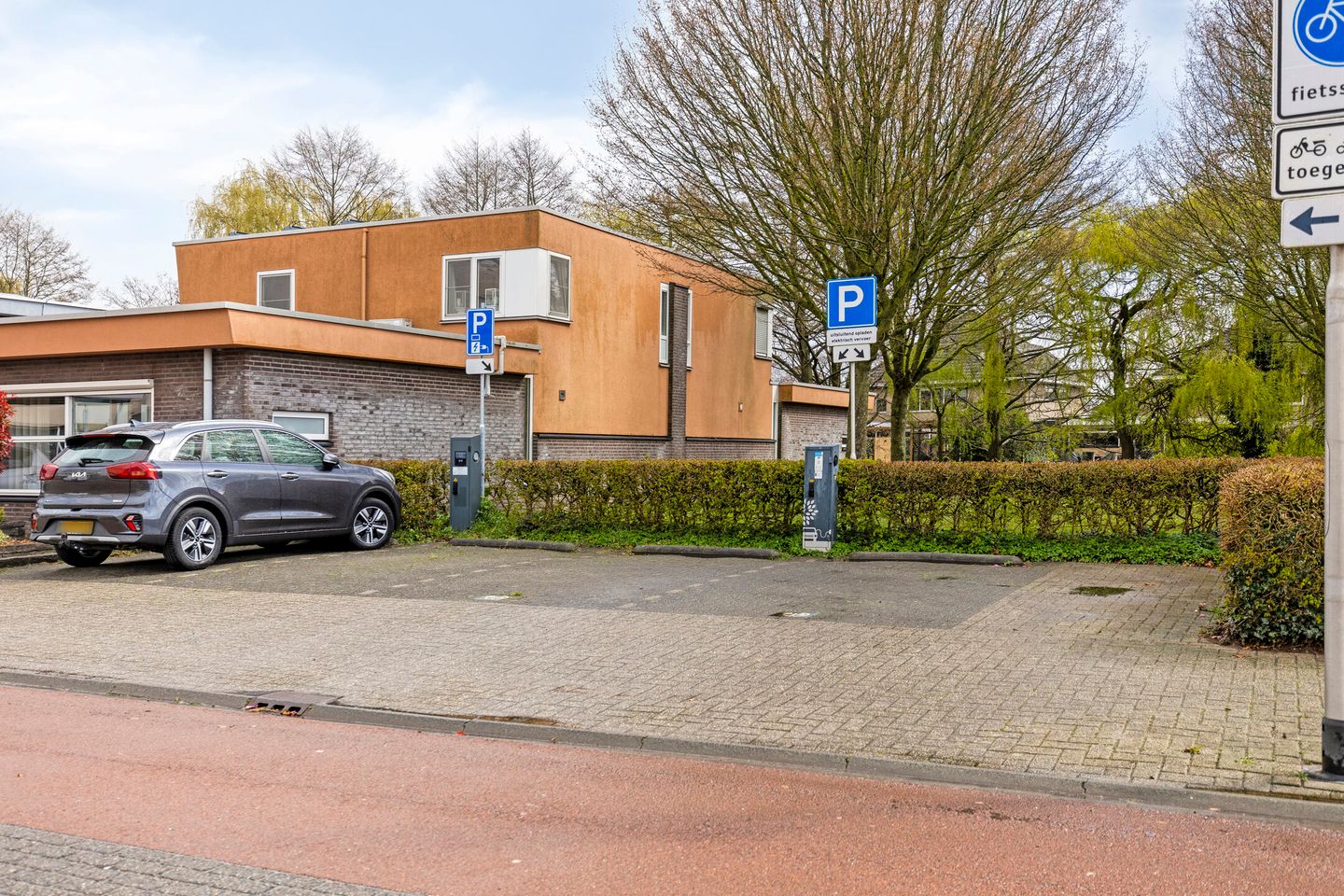 Foto 34 van Meedhuizenstraat 1