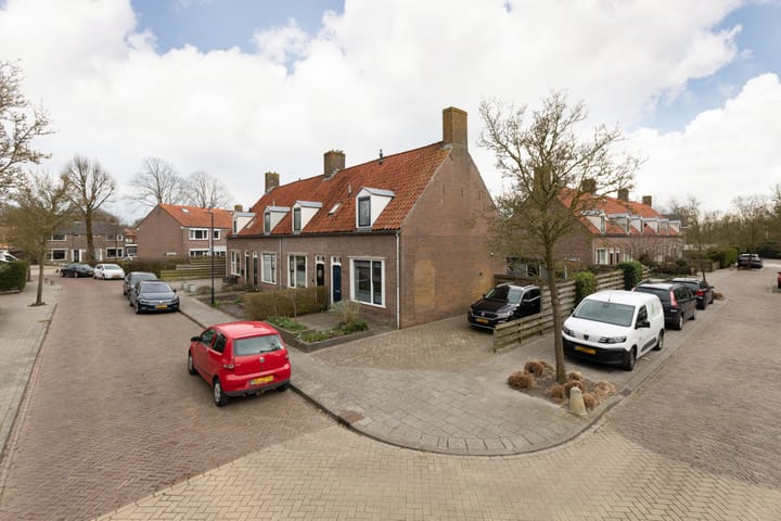 Photo 2 of Hid Herostraat 63