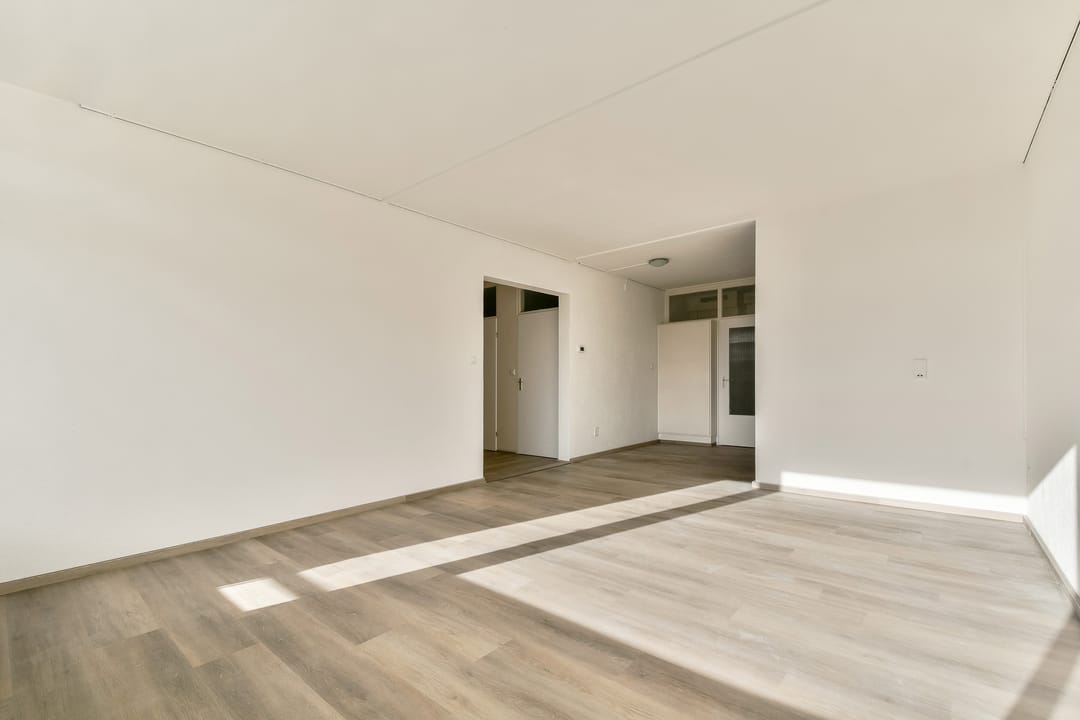 Spacious 3-bedroom apartment with renovated kitchen in Amsterdam-Noord — 31