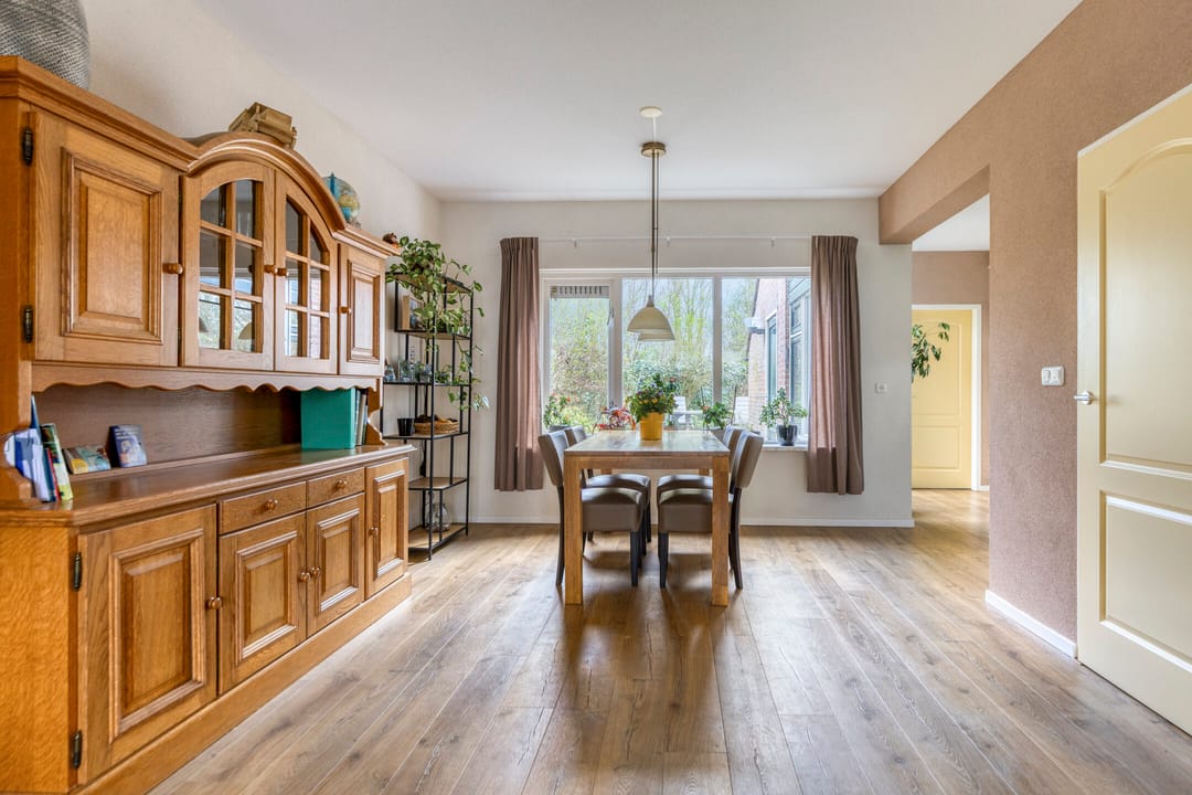 Sfeervolle twee-onder-een-kapwoning in rustige, kindvriendelijke buurt — 13
