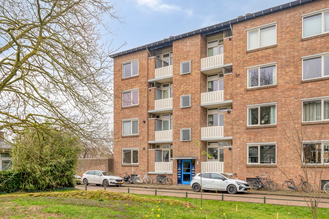 Move-in Ready Three-Room Apartment with City Views in Nijmegen — 31