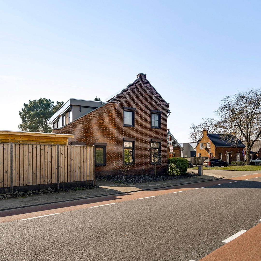 Photo 2 of Heelderweg 12