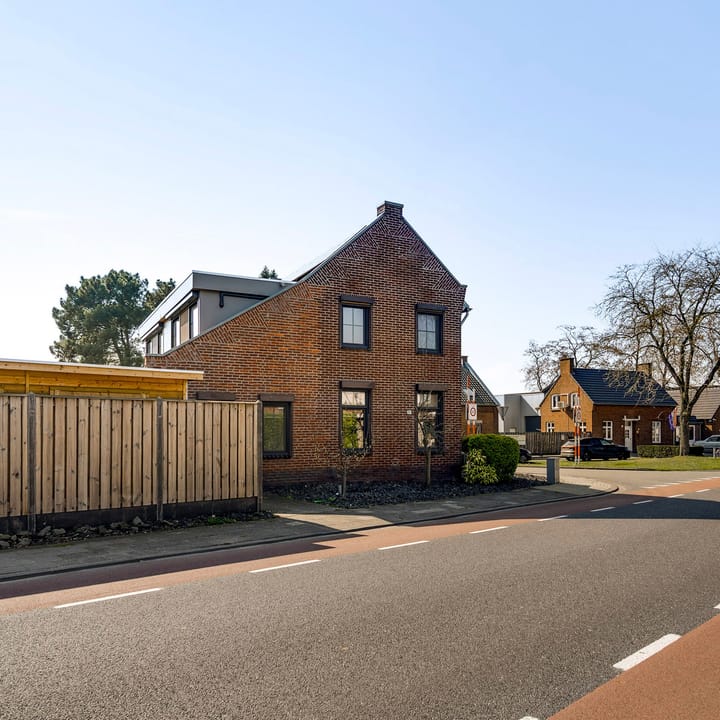 Photo 2 of Heelderweg 12