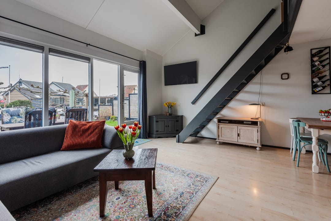 Detached Waterfront Home with Private Mooring in Lemmer — 16
