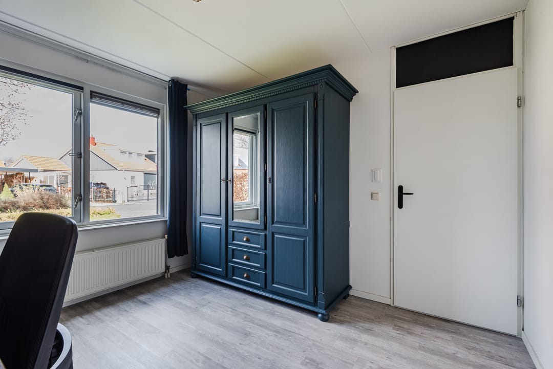 Detached Waterfront Home with Private Mooring in Lemmer — 31