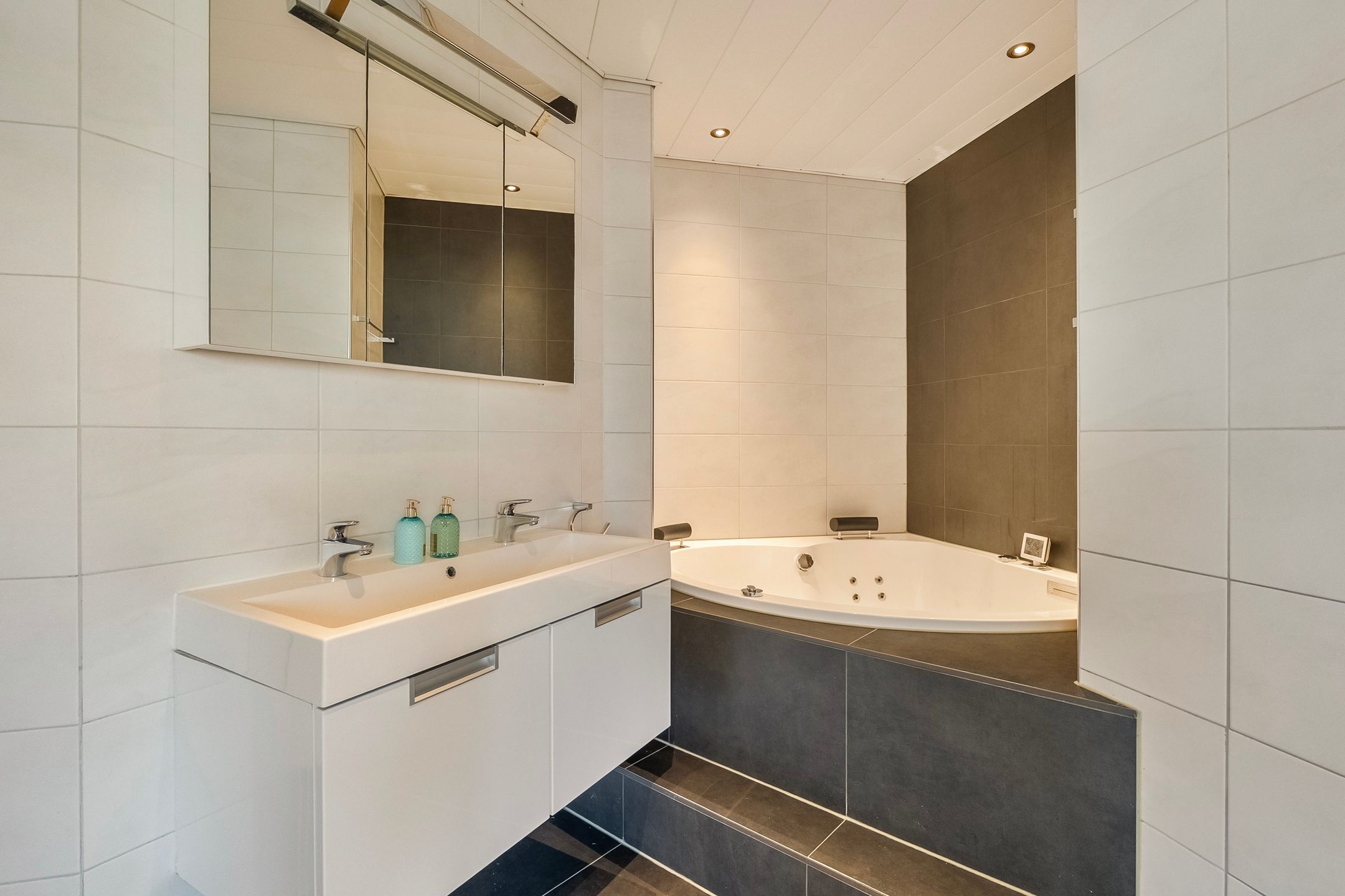 Foto 30 van Dirk Kluifhoofdstraat 15