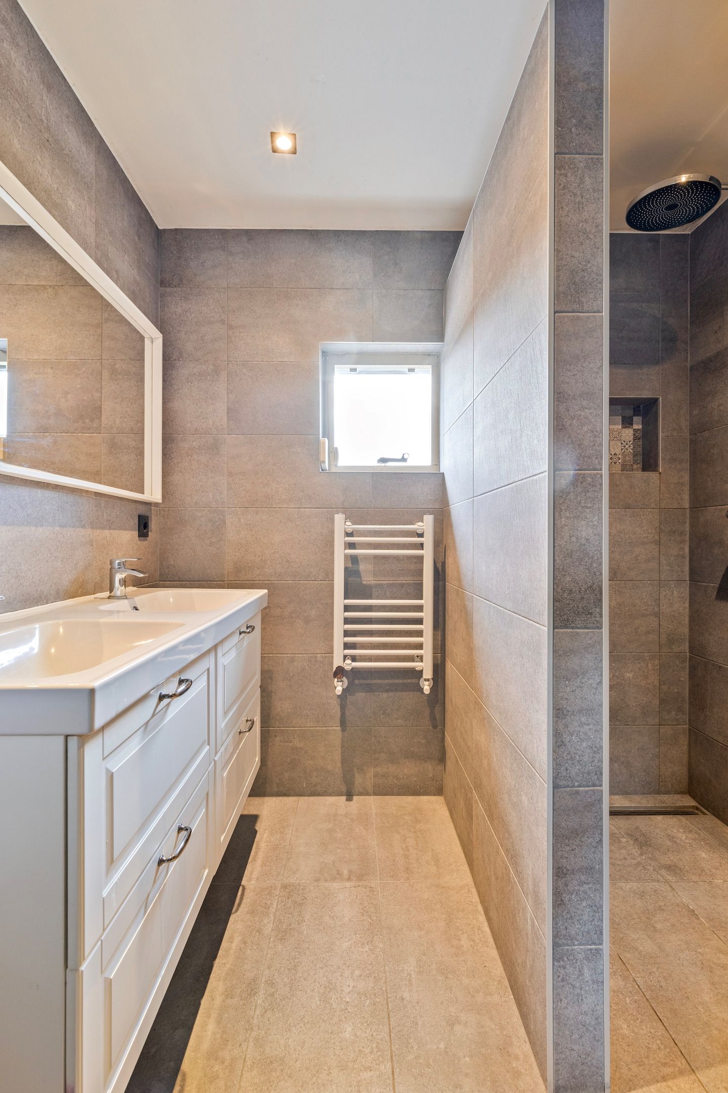 Move-in Ready End Terraced House with Extension in Geldrop Centre — 28